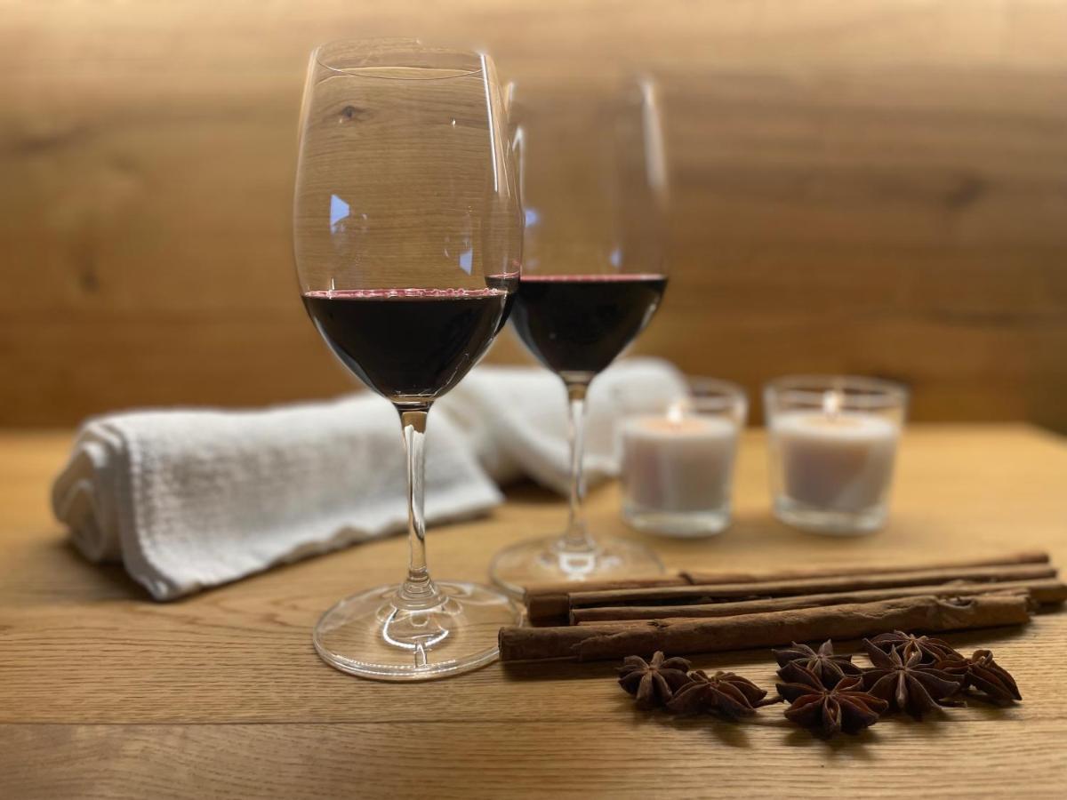 Agriturismo Speziale Wine Resort Verduno المظهر الخارجي الصورة